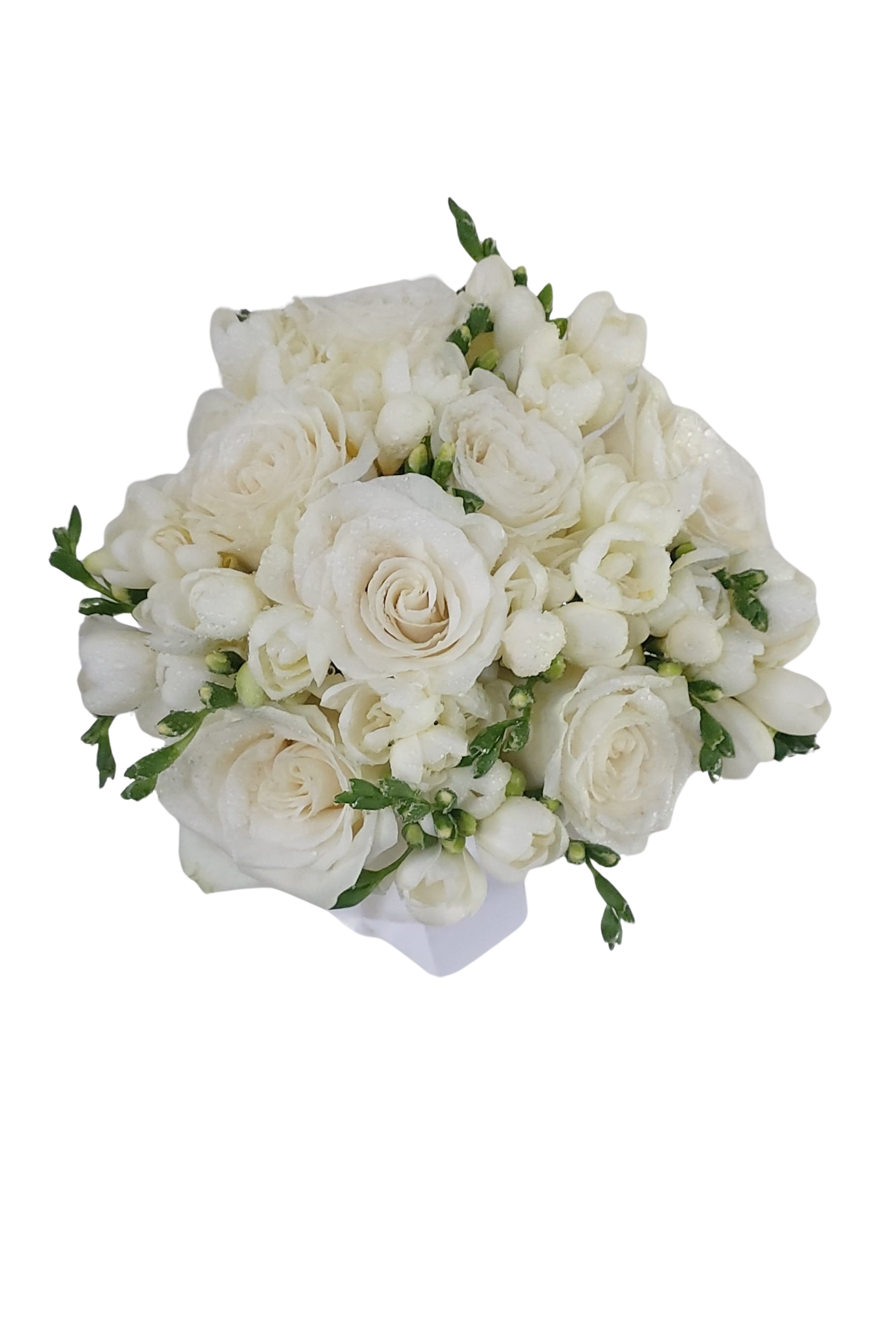 Buchet de cununie cu trandafiri și frezii albe – Floraria Mariei